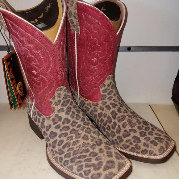 ariat leopard print boots